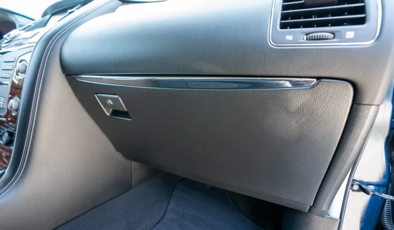 
								2017 Nissan Armada Platinum full									