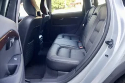 
										2012 Volvo XC70 3.2 full									