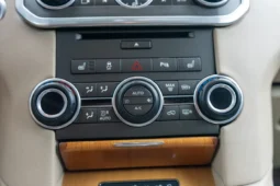 
										2015 Land Rover LR4 HSE Luxury full									