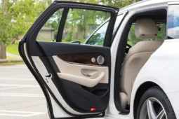 
										2019 Mercedes-Benz E450 4MATIC Wagon full									