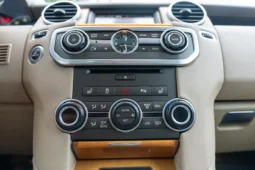 
										2015 Land Rover LR4 HSE Luxury full									