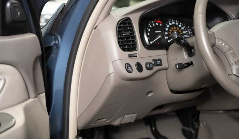 
								2006 Toyota Sequoia Limited full									