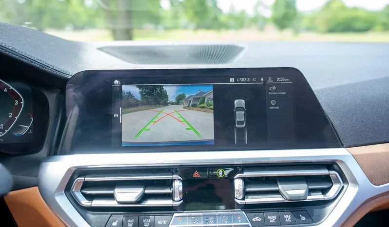 
								2019 BMW 330i xDrive Sedan full									