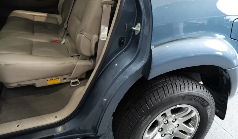 
								2006 Toyota Sequoia Limited full									