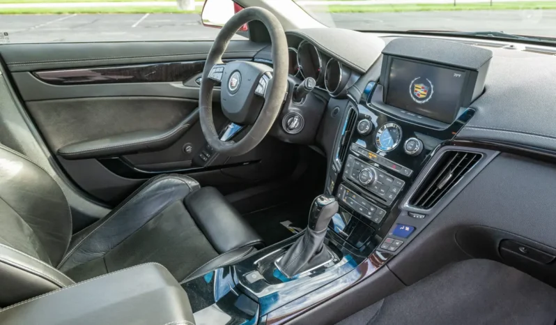 
								2012 Cadillac CTS-V Wagon Supercharged full									
