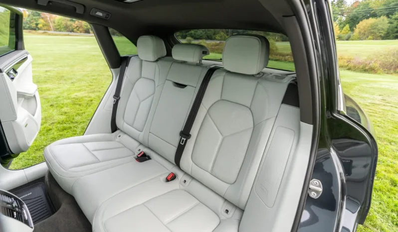 
								2018 Porsche Macan S full									