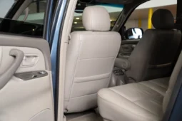 
										2006 Toyota Sequoia Limited full									