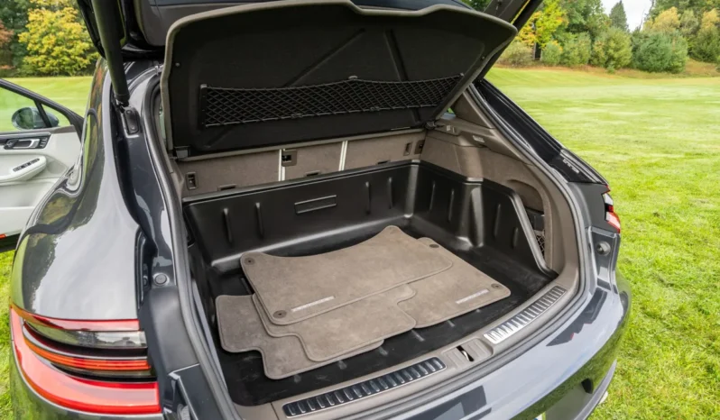 
								2018 Porsche Macan S full									