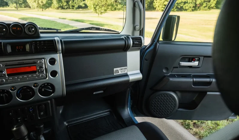 
								2014 Toyota FJ Cruiser Trail Teams Ultimate Edition full									