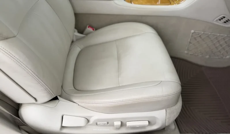 
								2004 Lexus SC430 full									