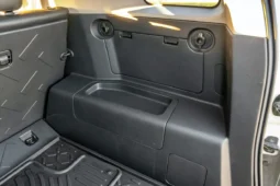 
										2014 Toyota FJ Cruiser full									