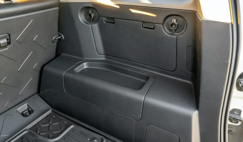 
								2014 Toyota FJ Cruiser full									