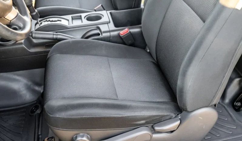 
								2014 Toyota FJ Cruiser full									