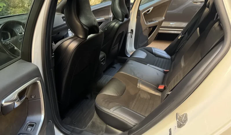 
								2018 Volvo V60 T6 Polestar full									