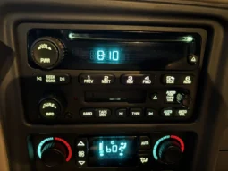 
										2005 GMC Yukon XL SLT full									
