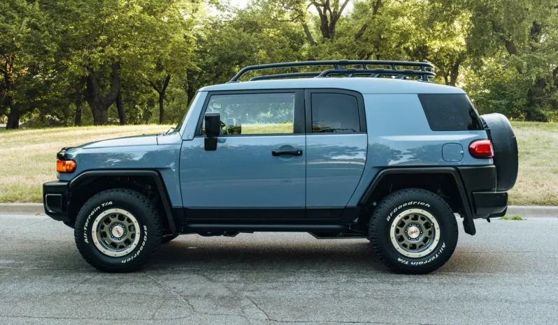 
								2014 Toyota FJ Cruiser Trail Teams Ultimate Edition full									