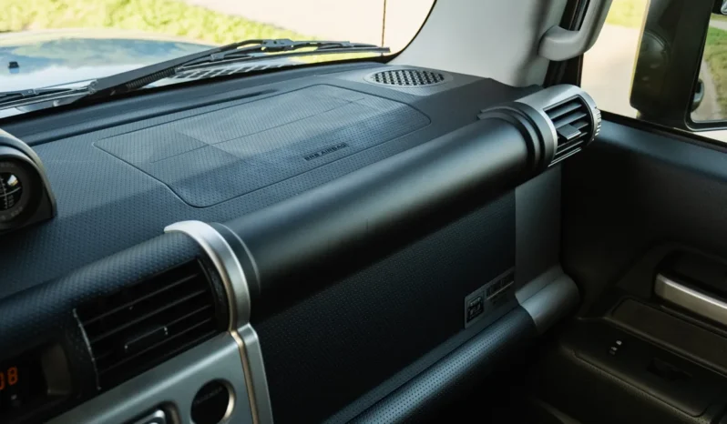 
								2014 Toyota FJ Cruiser Trail Teams Ultimate Edition full									