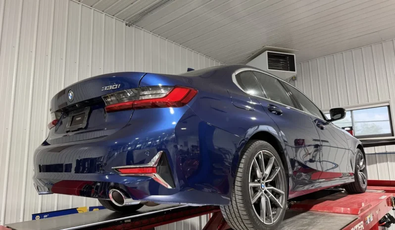 
								2019 BMW 330i xDrive Sedan full									