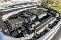 
										2014 Toyota FJ Cruiser full									