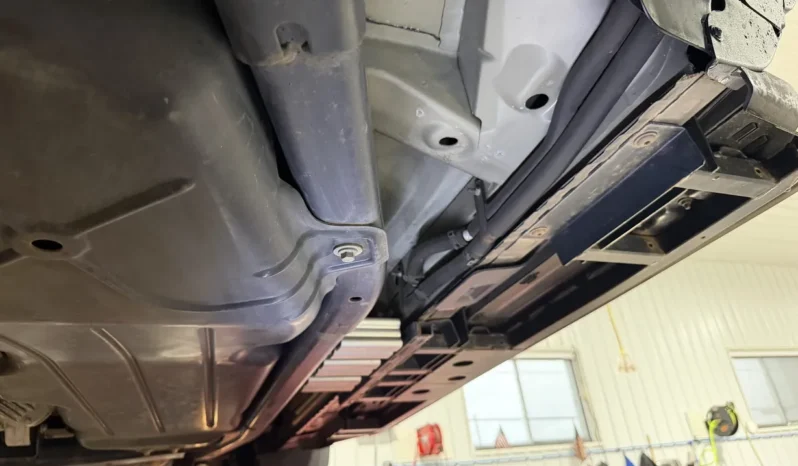 
								2015 Land Rover LR4 HSE Luxury full									
