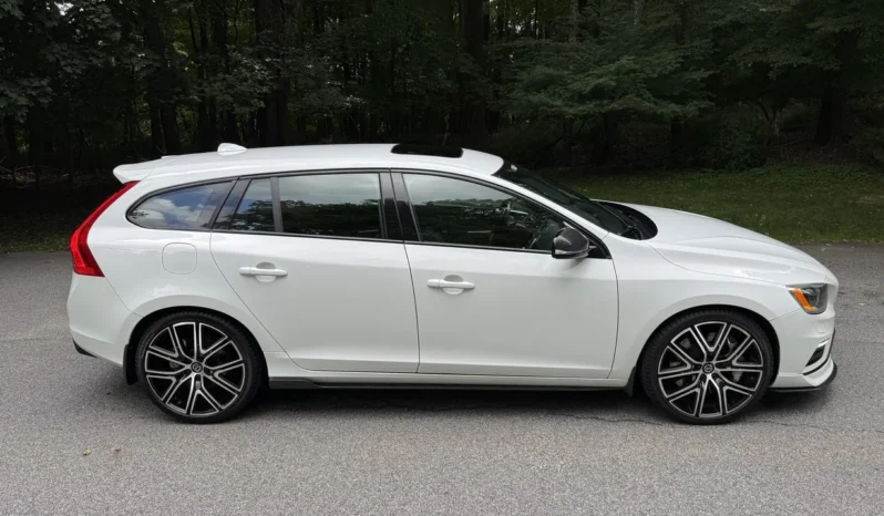 
								2018 Volvo V60 T6 Polestar full									