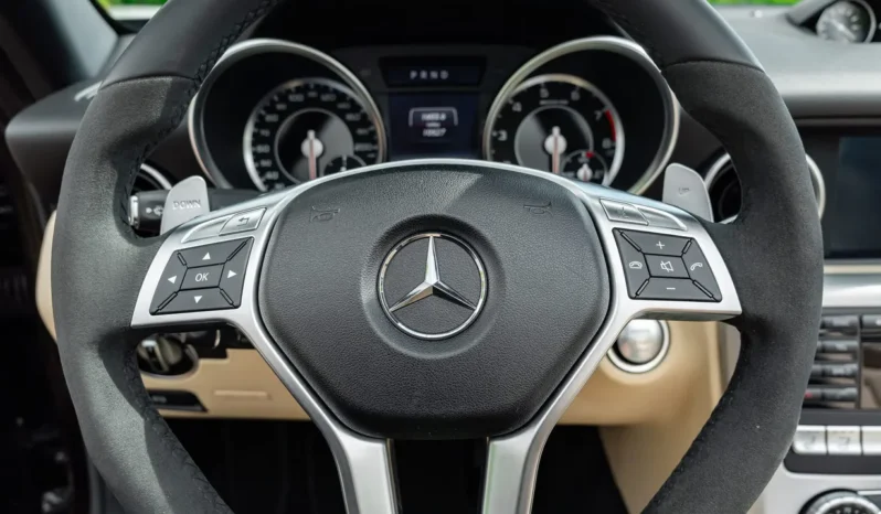 
								2014 Mercedes-Benz SLK55 AMG P30 full									