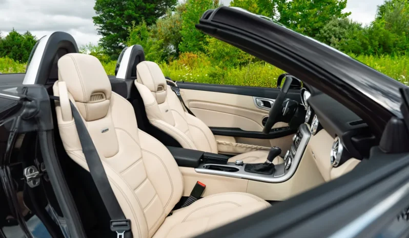
								2014 Mercedes-Benz SLK55 AMG P30 full									